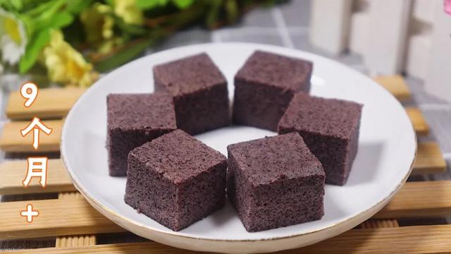 宝宝补铁辅食，吃猪肝就错了，不加一滴水的小蛋糕，出锅就吃光了