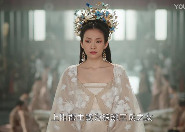 她看到的他的奋斗精神和爱