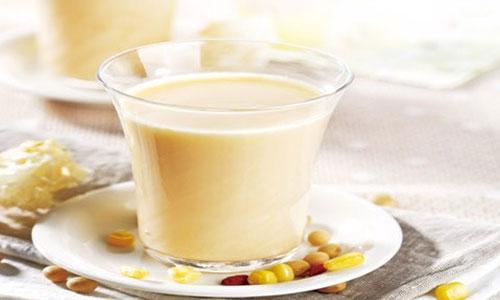 人老了少吃点，活得更久？给你3个实用小建议，有助于长寿