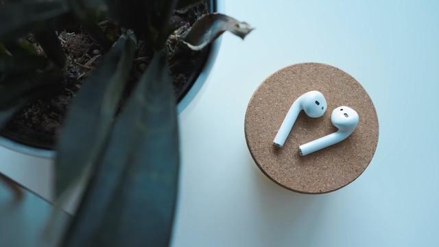 苹果耳机airpods一代测评,评测:看不出是新款