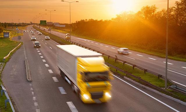 限量！加油站出现“油荒”