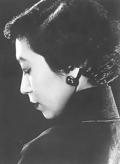 李菊藕:民国第一才女，1995年去世无人知晓