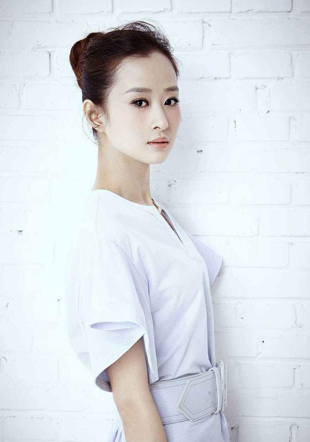 演员何杜娟写真,1990年出生的女星广东的何杜娟
