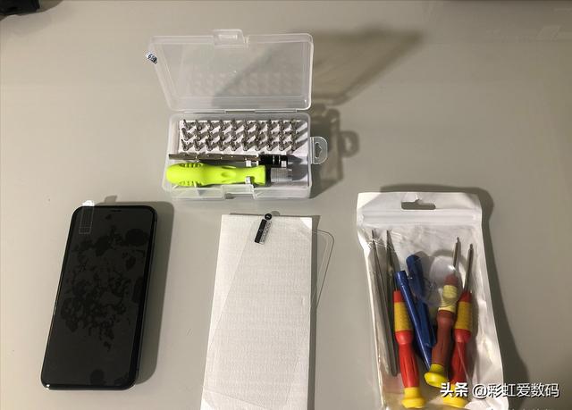 手机屏幕漏液还有救吗(手机轻微漏液图片)