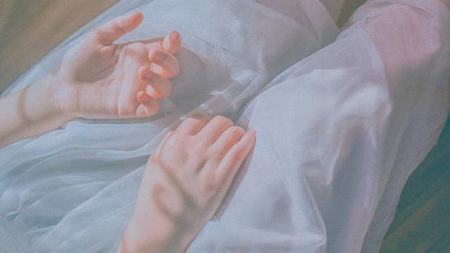 九言 | 如果命运是一条孤独的河流，谁会是你的灵魂摆渡人？