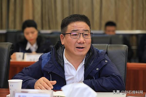 安顺破碎式制砂机维修电话
