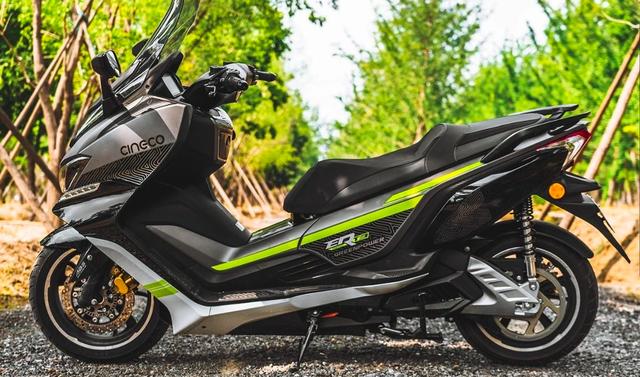 大阳E5的最强对手来了，配8000W中置电机，时速可达120码以上