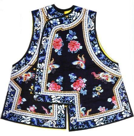回族服饰特点 回族服饰特点（回族服饰图案及寓意） 生活