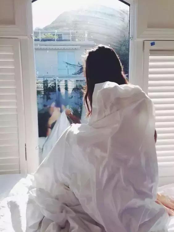 晚安短语181207：世不遇你，生无可喜