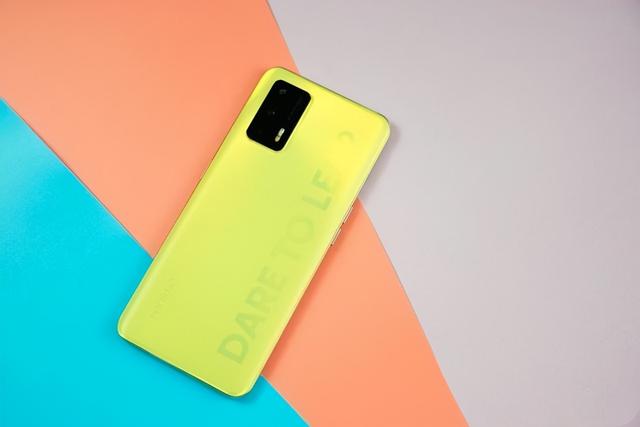 2千手机想要流畅用三年？目前公认好的，只推荐这4款