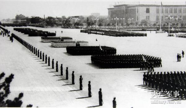 阅兵·档案 | 1959年国庆阅兵：参阅武器装备国产化程度大大提高