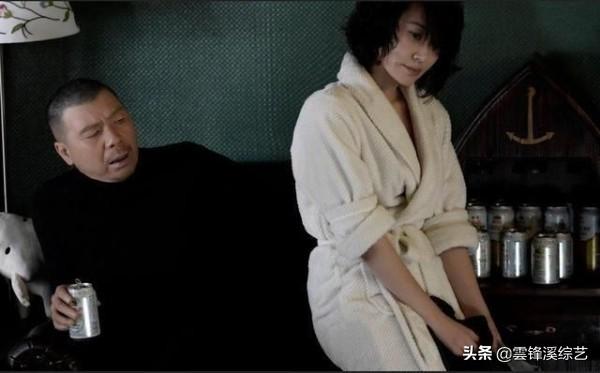 许晴为什么被冯小刚喜欢（51岁许晴与知名导演冯小刚的关系被扒出）(15)