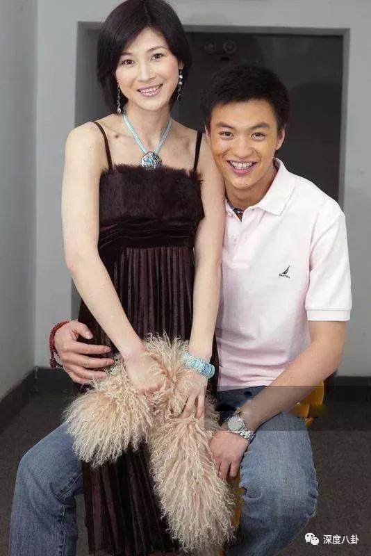 宋柯和朱丹曾经差点结婚,以异地恋为由分了手,宋柯转身就走到了老友高