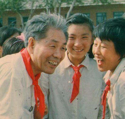 蕻怎么读，端木蕻良中学课文？