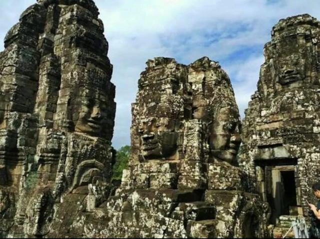 高棉的微笑（第一集）吴哥窟探秘历险记（Angkor Wat)