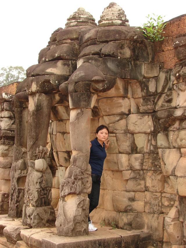 高棉的微笑（第一集）吴哥窟探秘历险记（Angkor Wat)