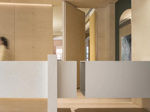 建筑工程宣传颜色的搭配展图