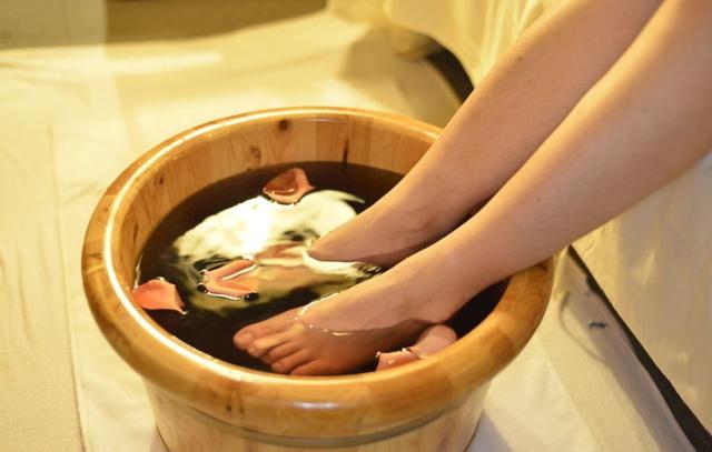 明日白露，别忘“吃3宝”、“做3事”，顺应时节，秋寒秋燥都不怕