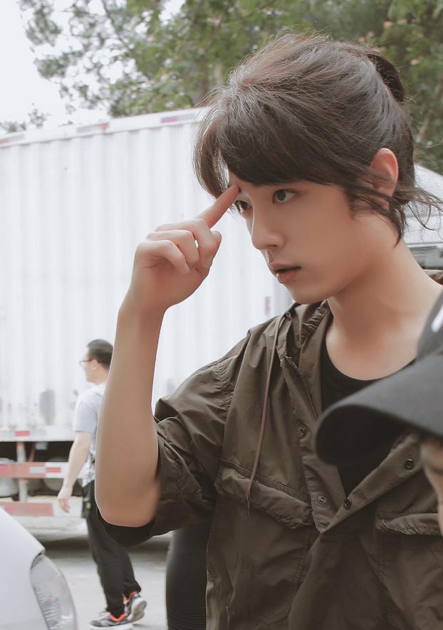 「重磅」肖战唐三图片 剧照——肖战唐三双生武魂