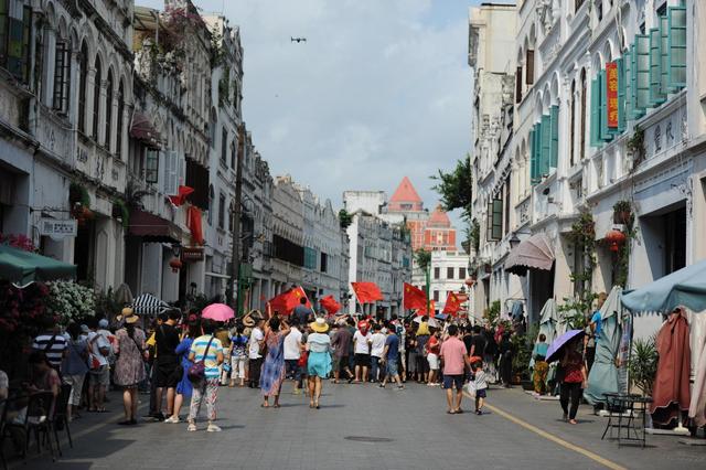 一代清官海瑞刚正不阿，力谏皇帝被下死牢，原来是海口骑楼老街人