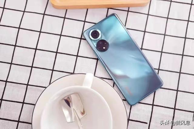 6000mAh+66W，荣耀7.2英寸大屏新机再次曝光