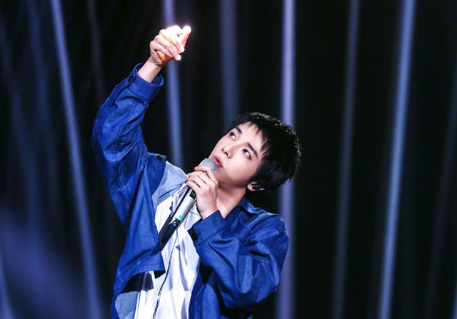 华晨宇出道是几月几号(华晨宇出道日是几月几号)