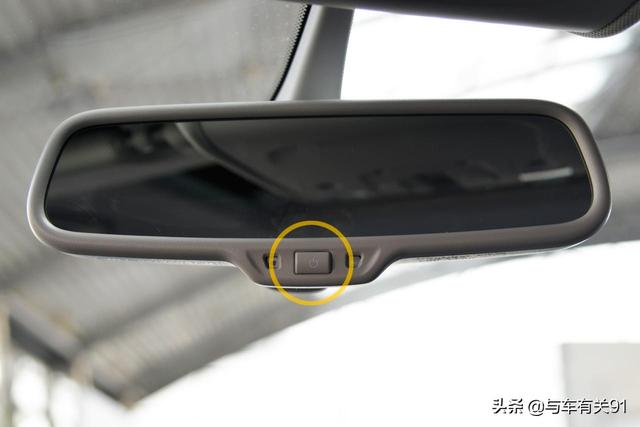 车上一个圆圈一个a是什么意思(汽车一个圈圈一个a是什么意思)