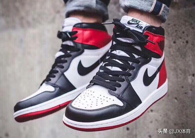 aj1高帮鞋带绑法从头到尾（如何让你的AJ1与众不同）(3)