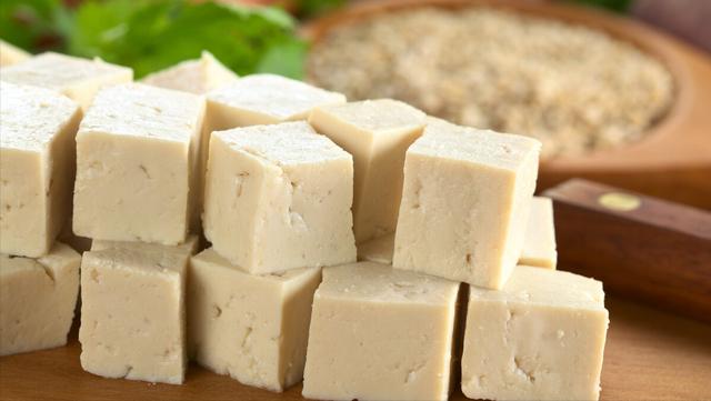 一天一个鸡蛋，26岁快递员患上胃癌，医生：这种“鸡蛋”怎能常吃