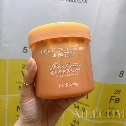 胳膊肘上起了一片一片的像鸡皮疙瘩