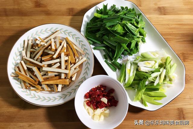 五香豆干怎么炒才软（记住别直接下锅炒）(12)