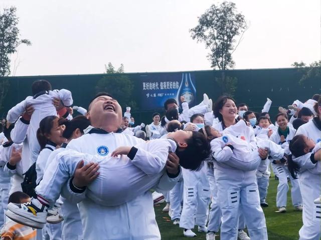 这场“中国梦航天梦”大型亲子运动会，点燃孩子们的航天梦