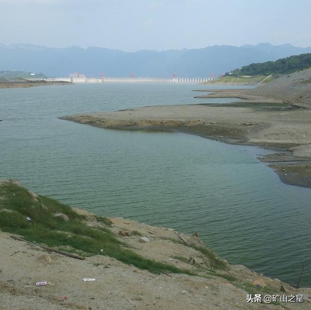 尾矿库安全超高