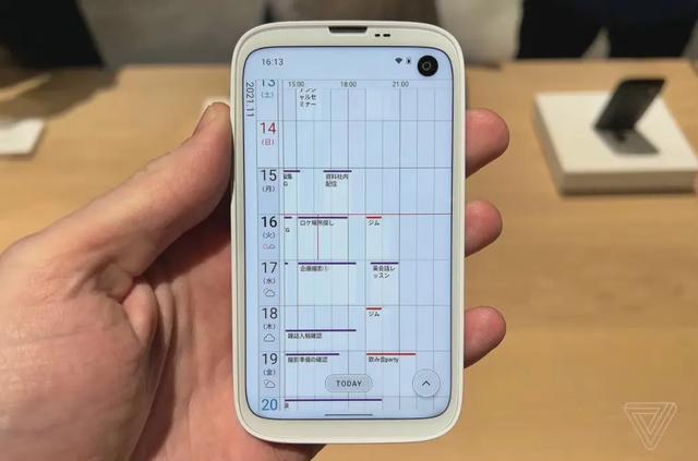 老罗吐槽苹果没文化 | 5000档旗舰新机，复古级配置，你会买吗？