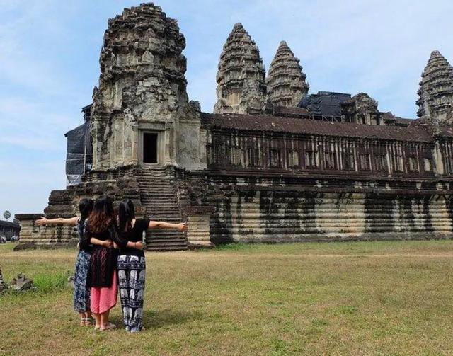 高棉的微笑（第一集）吴哥窟探秘历险记（Angkor Wat)