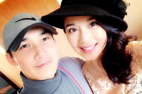 随后陈松伶在张铎的照顾和呵护下,放下过往,两个人也正式在一起.