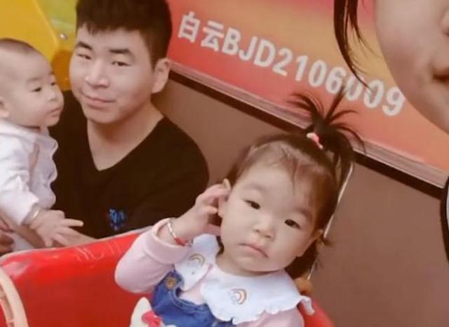 一家4口，3人共用一张脸？宝妈无奈吐槽：只有我是个外人
