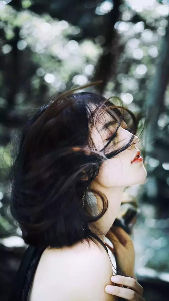 晚安经典句子181109：婚姻不是为了过日子，而是为了相爱一辈子