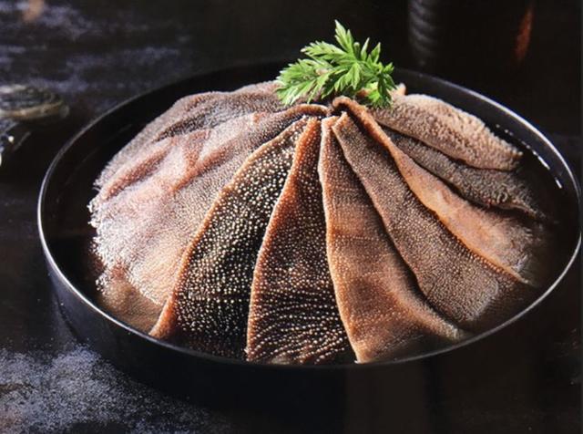 股價下跌近70%！缺斤少兩、漲價風波後，張勇失去新加坡首富寶座