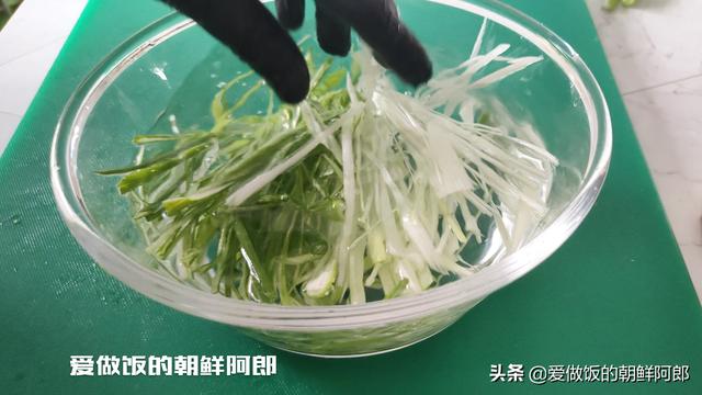 一家三口在家怎么做烤肉（家里的小媳妇赶紧学会这个烤肉）(6)