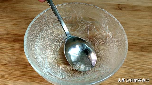 早起喝温开水，可很多人却一直喝错水，我也才知道，看完长知识了