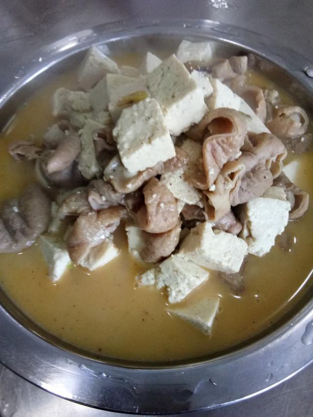 肥肠炖豆腐