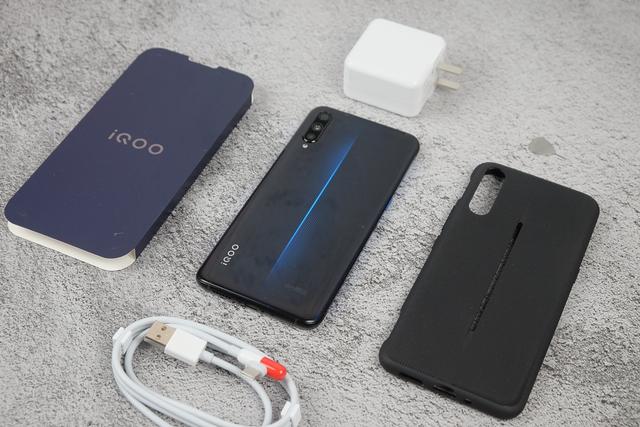 iQOO 8 Pro优缺点解析，能流畅使用两三年吗？-第4张图片-9158手机教程网