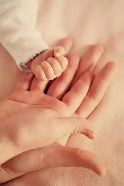 晚安经典句子181109：婚姻不是为了过日子，而是为了相爱一辈子