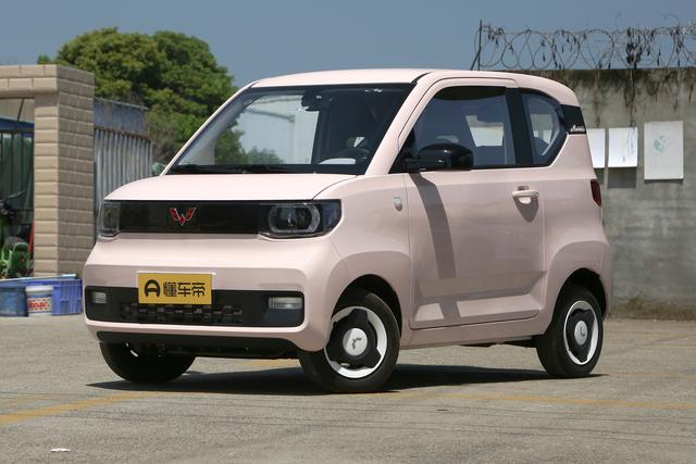 新车｜到底和宏光MINI EV谁更值？实拍低配奇瑞小蚂蚁20万蚁粉款