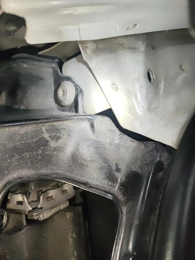 27萬多拿下保時捷Panamera，圓你一個跑車夢？ - 