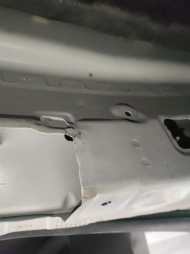 11萬多拿下奔馳C級，體驗豪華品牌的駕駛樂趣 - 