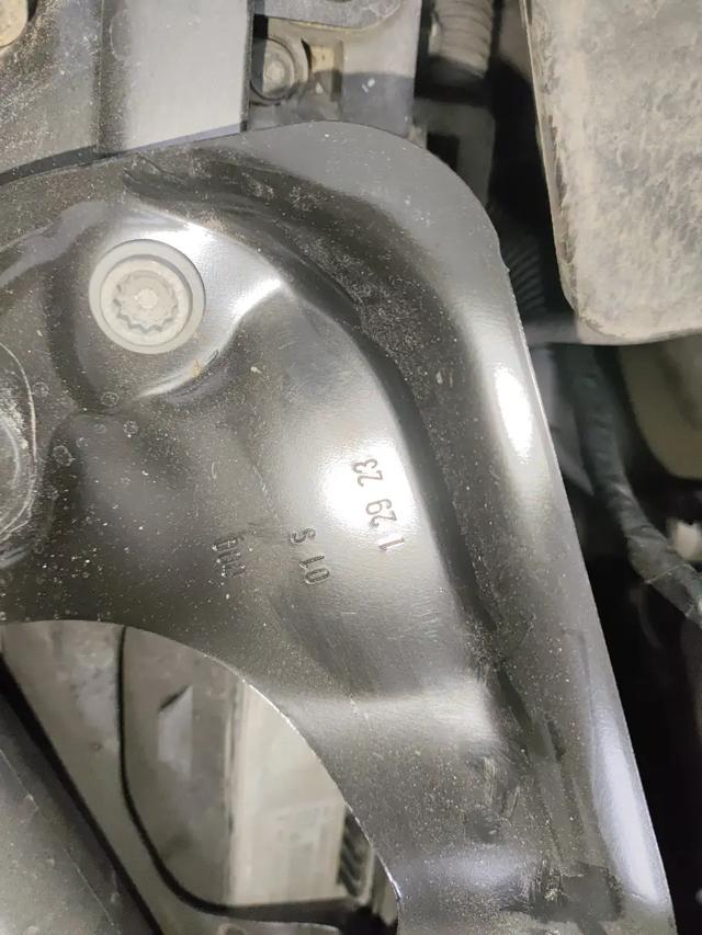 60多萬拿下行政級座駕，二手保時捷Panamera2.9T值不值？ - 