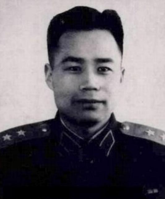 69年许世友为王近山接风洗尘，得知其房屋简陋后：我的房子给你住