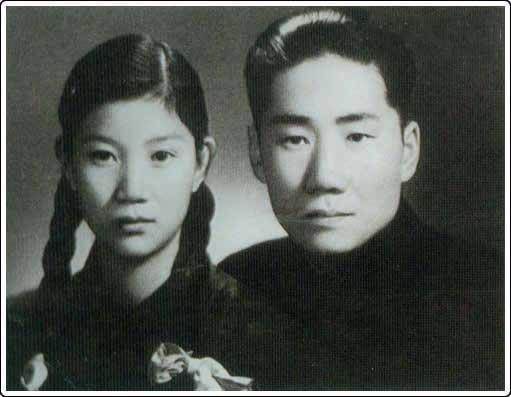 49年毛岸英大婚，毛主席看过宴请名单：你岳母请一半，我请另一半